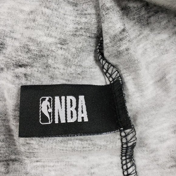 NBA NEW MEN'S BLACK/GRAY T-SHIRT SIZE MEDIUM - Picture 8 of 9